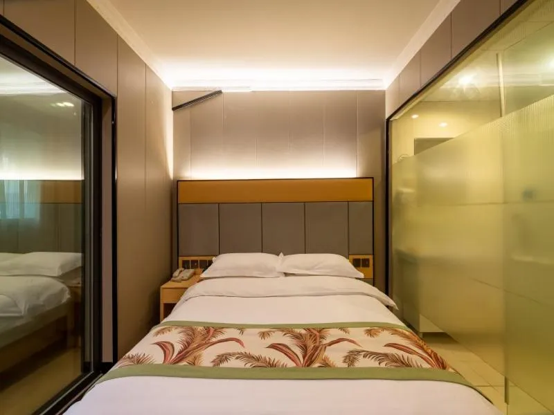 Bed in GreenTree Inn Jiangsu Suzhou Mudu Ancient Street Express Hotel