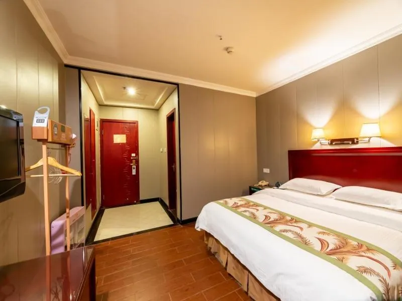 Bed in GreenTree Inn Jiangsu Suzhou Mudu Ancient Street Express Hotel