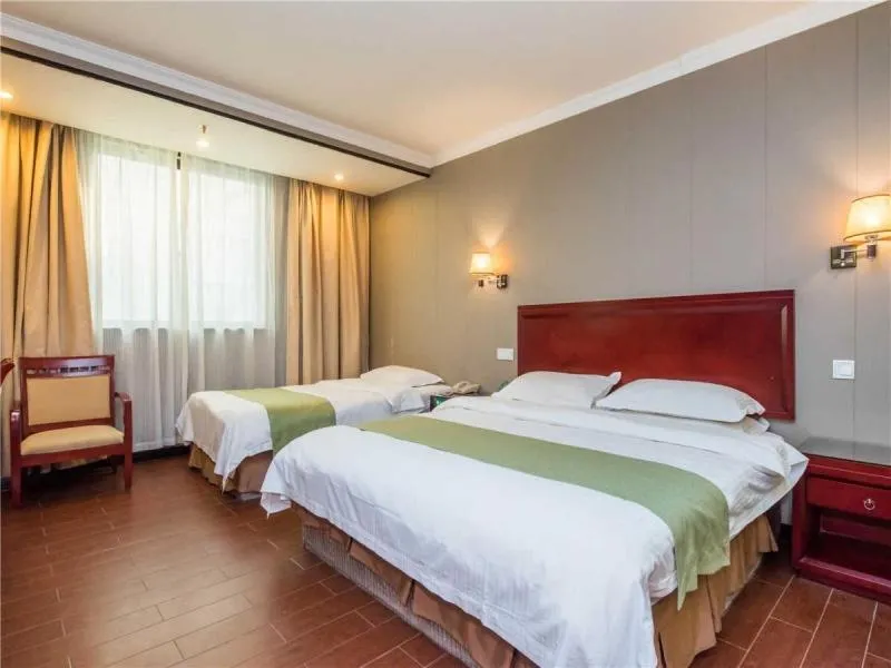 Bed in GreenTree Inn Jiangsu Suzhou Mudu Ancient Street Express Hotel