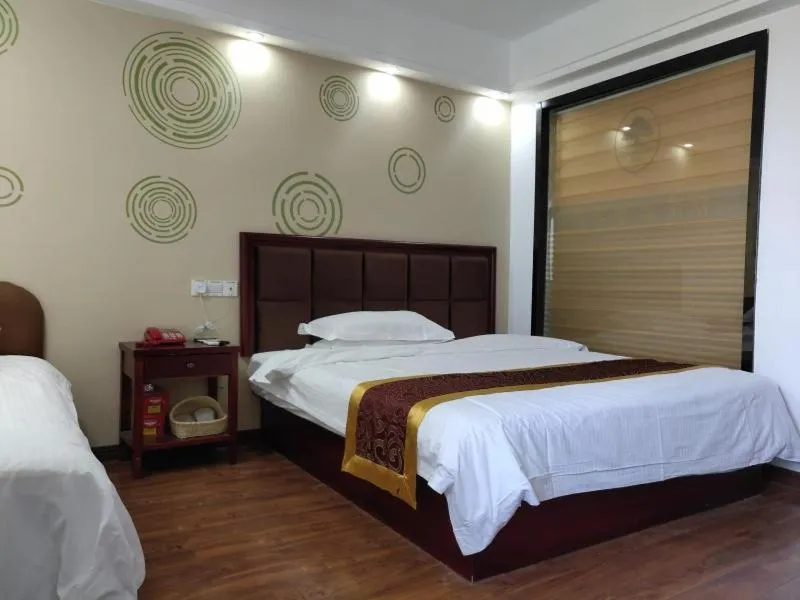 GreenTree Inn Jiangsu Yancheng Dongtai Railway Station Beihai East Road Express Hotel