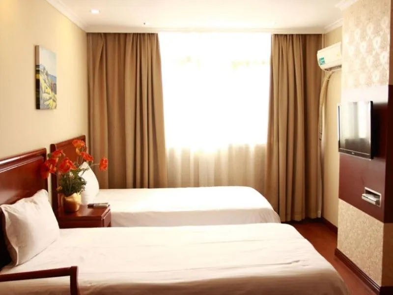 Bed in GreenTree Inn Jiangsu Huaian Chuzhou Avenue Business Hotel