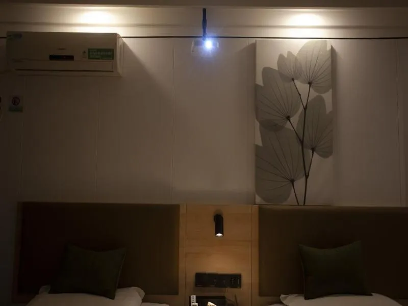 Bed in GreenTree Inn Jiangsu Lianyungang Guannan West Renmin Road Express Hotel