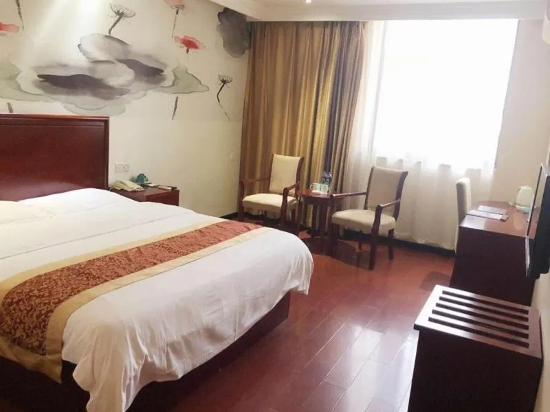Bed in GreenTree Inn Jiangsu Lianyungang Donghai New Bus Station Express Hotel