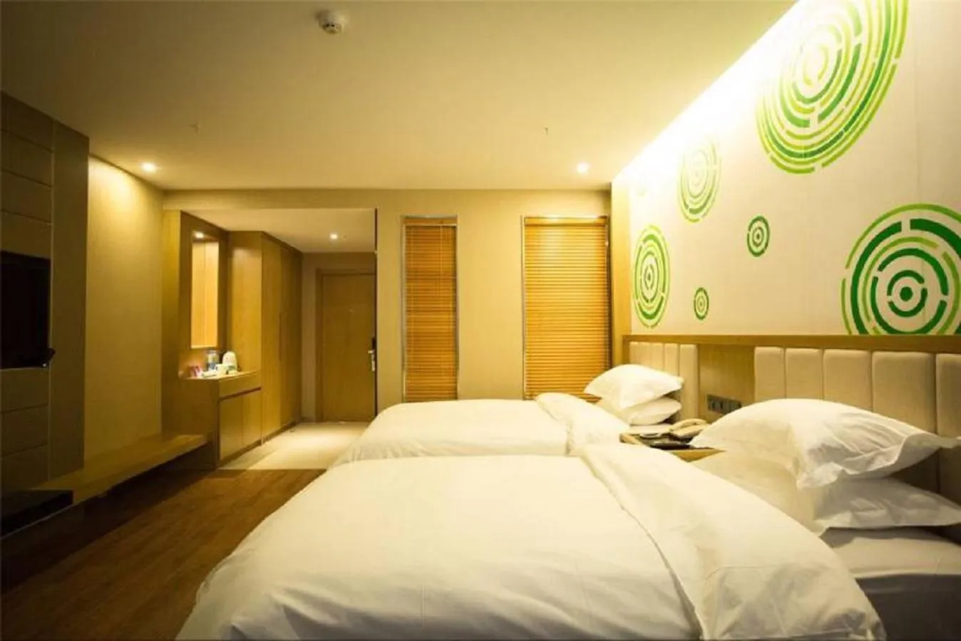 Bed in GreenTree Inn Jiangsu Taizhou Dongfeng Road Express Hotel