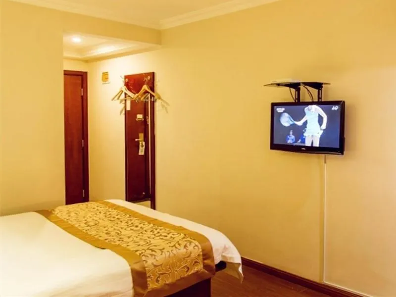 Bed in GreenTree Inn Jiangsu Taizhou Jingjiang Bus Station Express Hotel