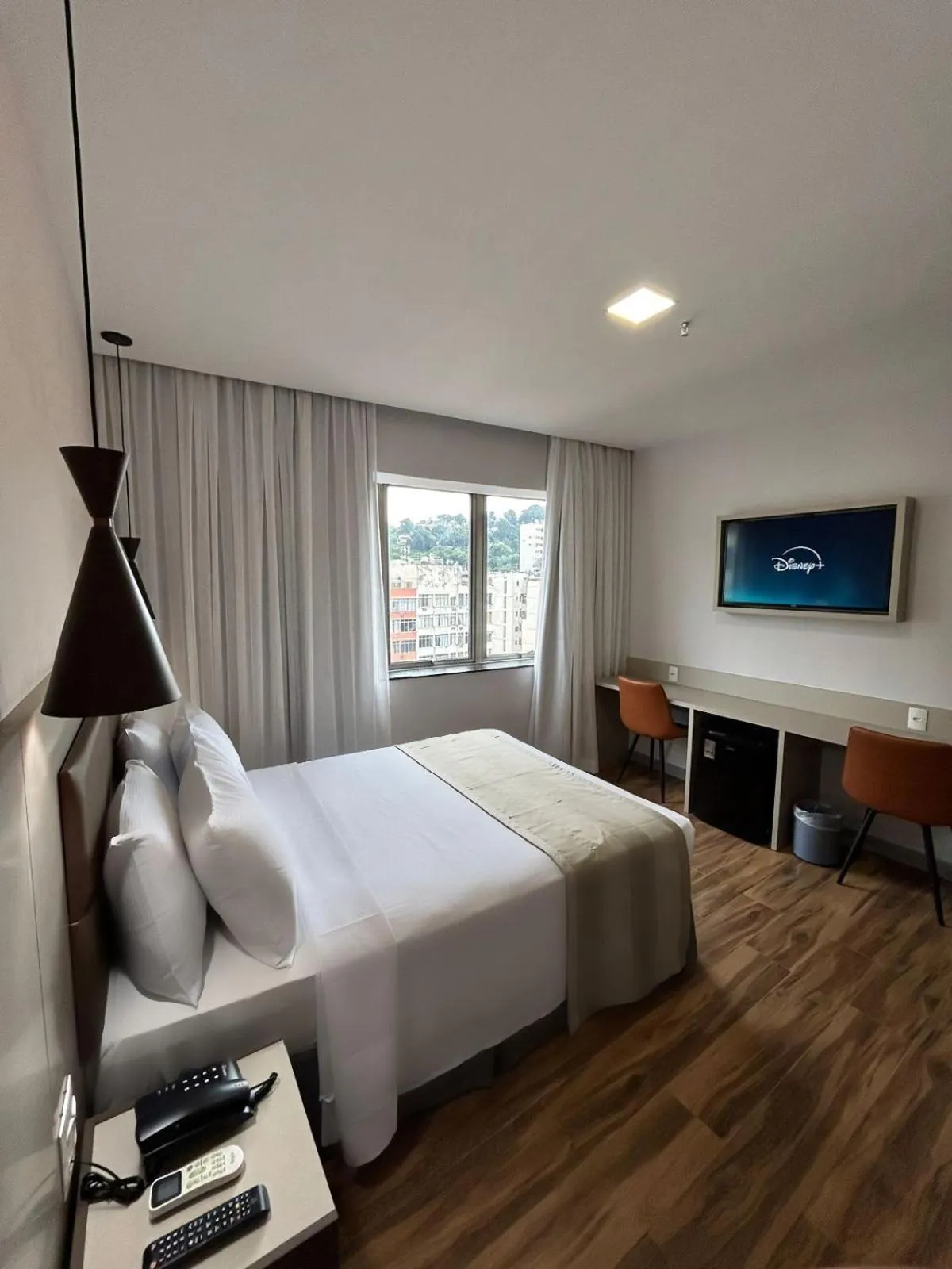 Bedroom, Bed in Real Palace Hotel