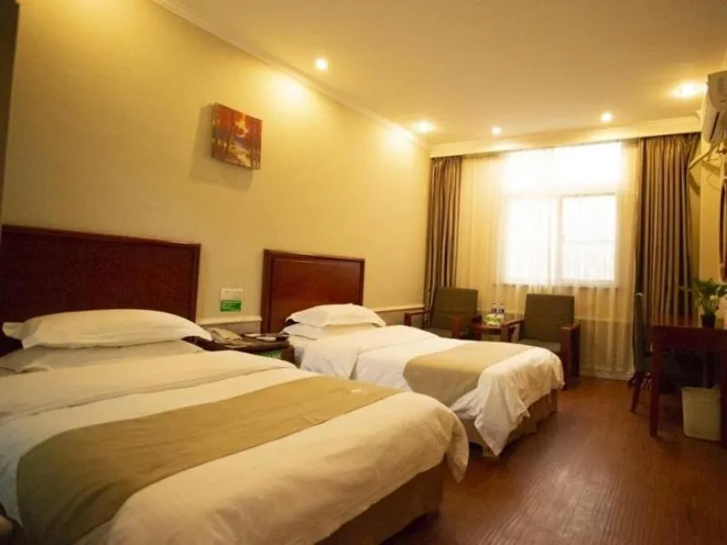 Bed in GreenTree Inn Anhui Hefei Lianhua Road Express Hotel