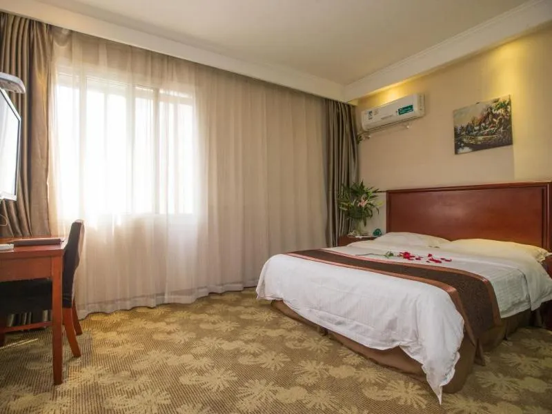 Bed in Greentree Inn Anhui Hefei South High-speed Rail Station Fanhua Avenue Haiheng Express Hotel