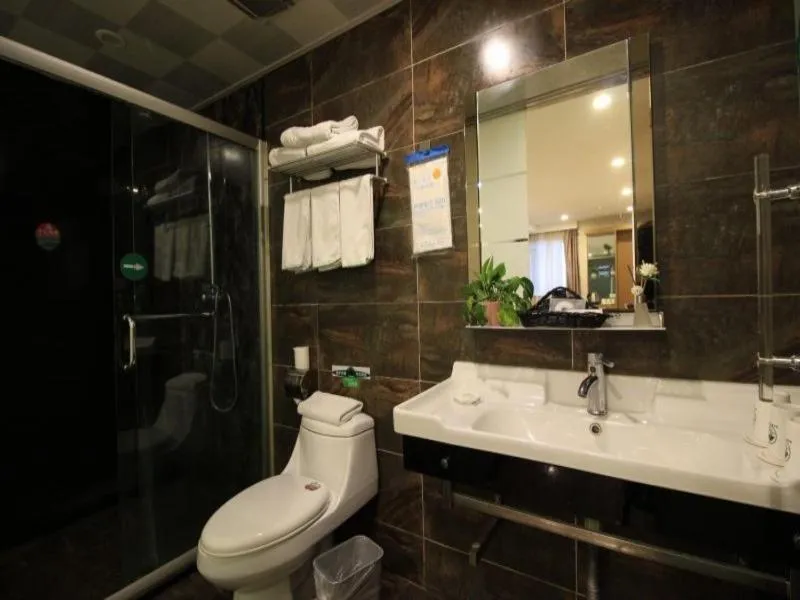 GreenTree Inn WenZhou LuCheng XiaoNanMen Express Hotel