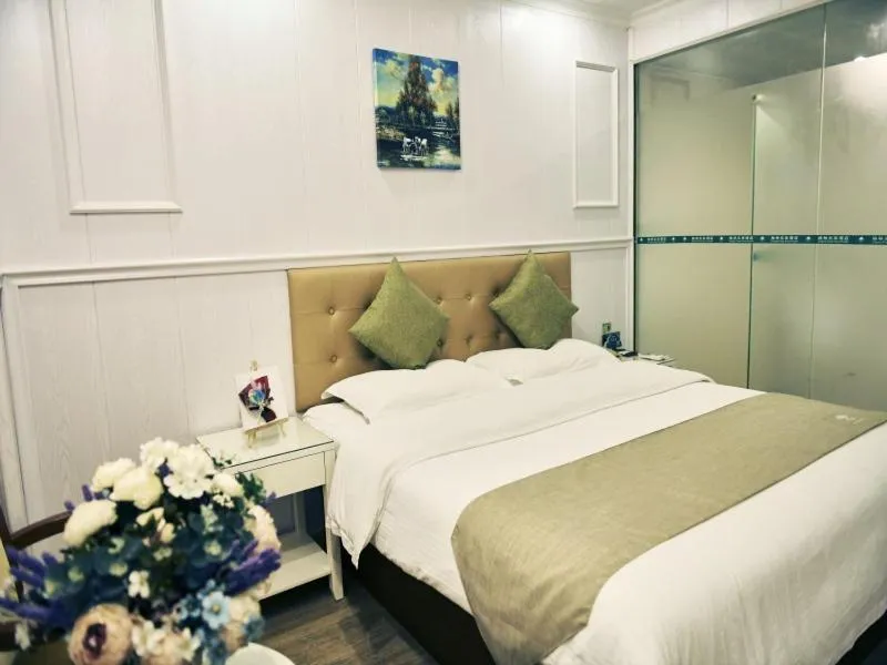 Bed in GreenTree Inn Guangdong Foshan Longjiang North Fenghua Road Express Hotel