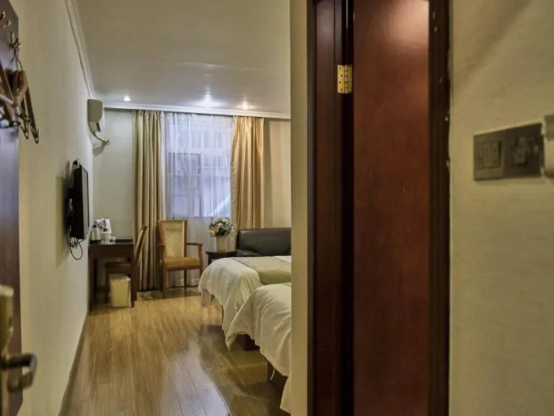 Bed in GreenTree Inn Guangdong Foshan Longjiang North Fenghua Road Express Hotel