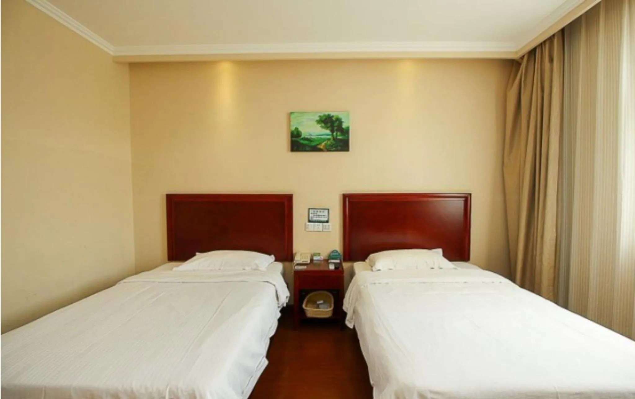GreenTree Inn Hainan Haikou Guomao Business Hotel