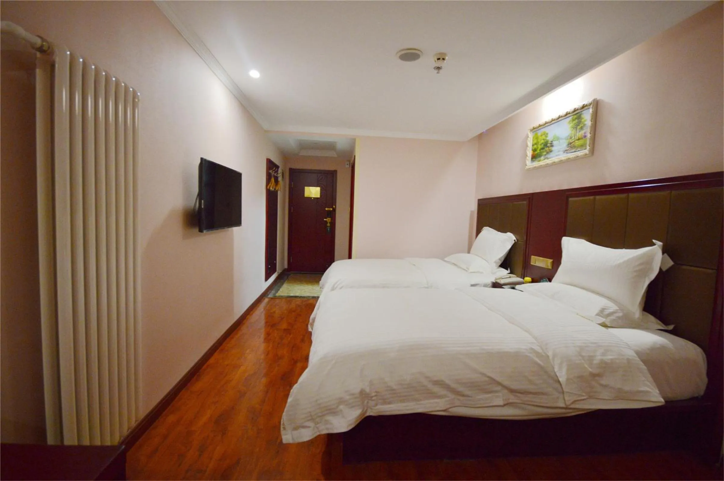 Bedroom in GreenTree Inn ShangHai Jiading District JiangQiao JinYun Road Metro Station Express Hotel