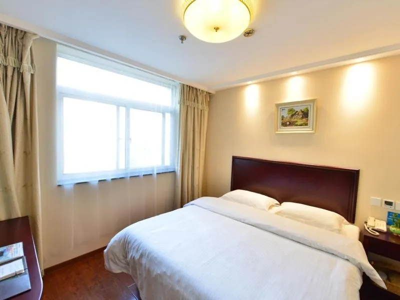 GreenTree Alliance Beijing West Railway Station North Square Hotel