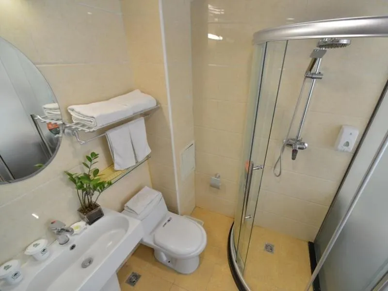 GreenTree Alliance Beijing West Railway Station North Square Hotel