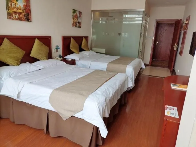 Bed in GreenTree Inn ShangHai South JiangYang Road South ChangJiang Road Express Hotel