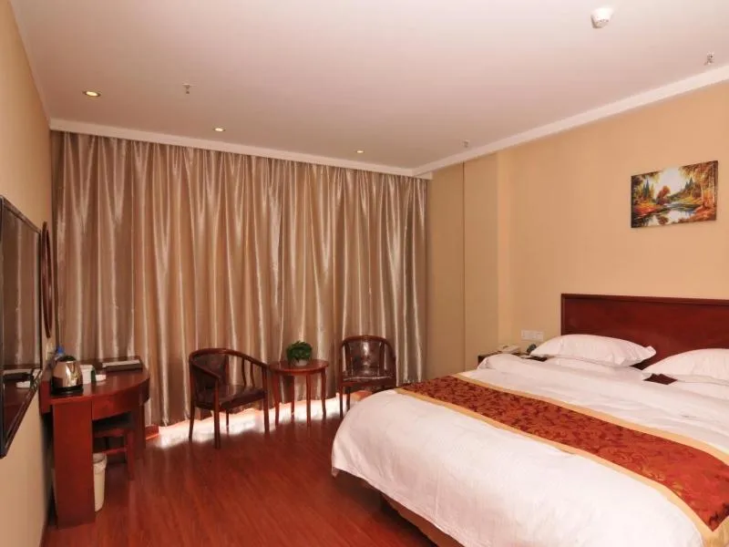 Bed in GreenTree Inn HeBei ZhangJiaKou WuYi East Street JianXing Express Hotel