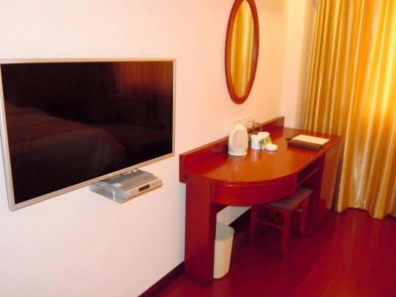 GreenTree Inn HeBei CangZhou Qing County JingFu S) Street Express Hotel