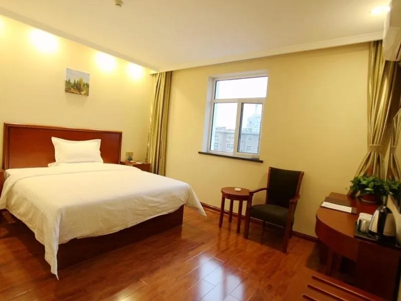 Bed in GreenTree Inn Shanxi Xinzhou South Jianshe Road Express Hotel