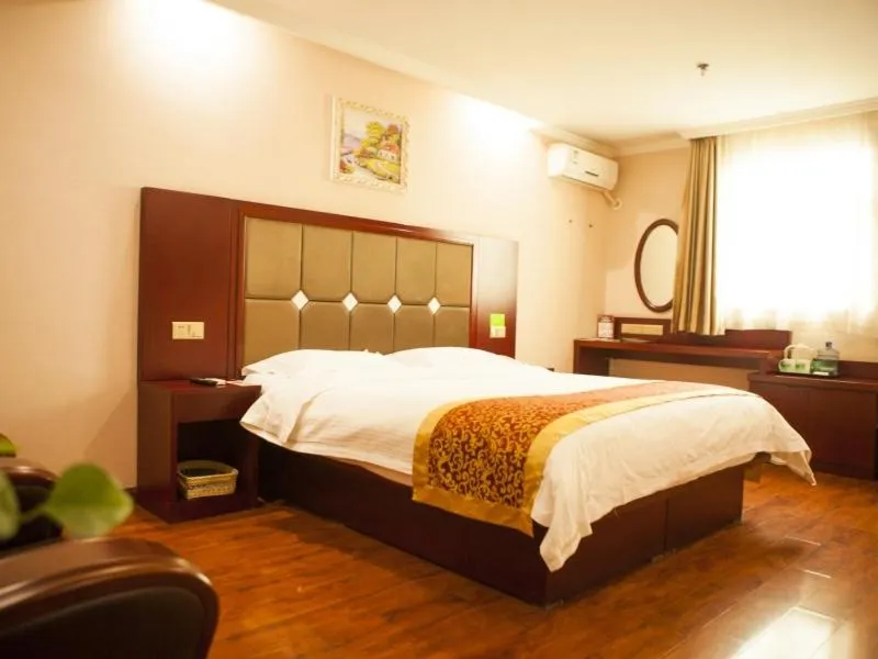 Bed in GreenTree Inn Shanxi Taiyuan Jianshe S) Road Inner Ring Express Hotel