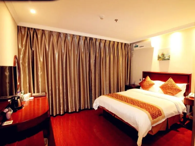 Bed in GreenTree Inn ShanXi ChangZhi Bus Passenger Station XiHuan Road Business Hotel