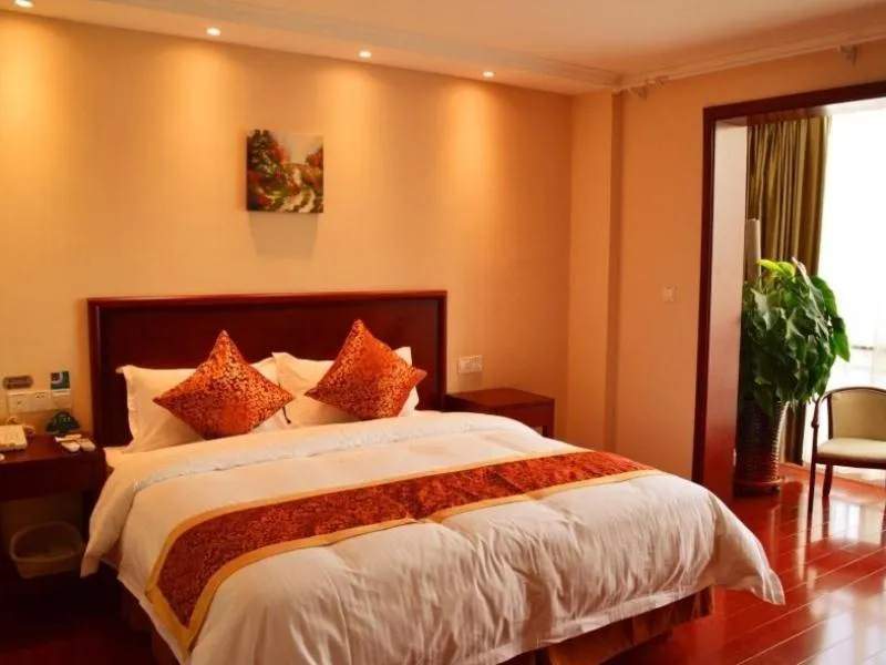 Bed in GreenTree Inn ShanXi ChangZhi Bus Passenger Station XiHuan Road Business Hotel