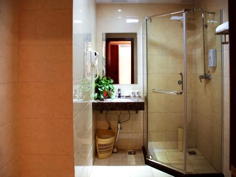 GreenTree Inn ShanDong WeiFang LinQu ZhanQian Road LuChuan Business Hotel