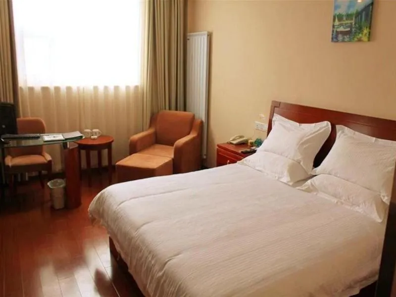Bed in GreenTree Inn Shandong Jining Yutai Bus Terminal Express Hotel