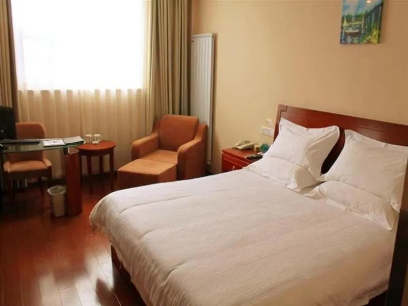 Bed in GreenTree Inn Shandong Jining Yutai Bus Terminal Express Hotel