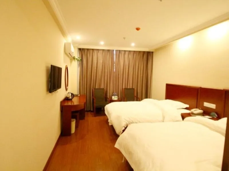 Bed in GreenTree Inn AnHui FuYang Railway StationW) XiangYang Road Business Hotel