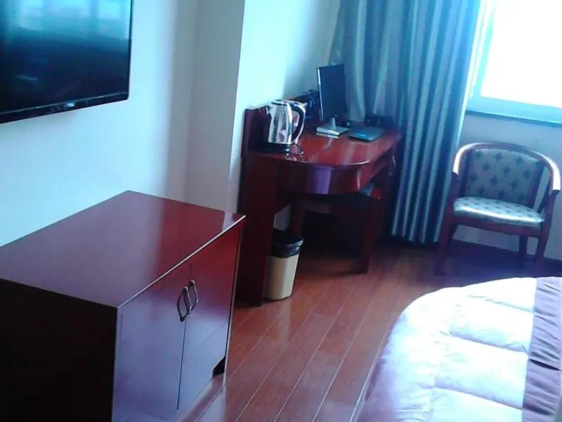 GreenTree Inn AnHui LuAn HuoQiu JianXing Road Express Hotel