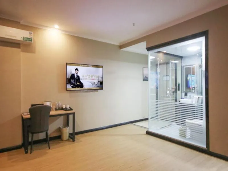 GreenTree Inn ShanDong ZaoZhuang TengZhou FuQian Road LongQuan Square Business Hotel