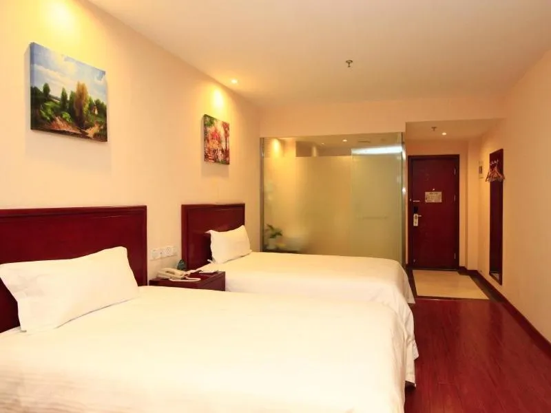 Bed in GreenTree Inn ShanDong RiZhao JuXian YinXing Avenue Middle ShanDong Road Business Hotel