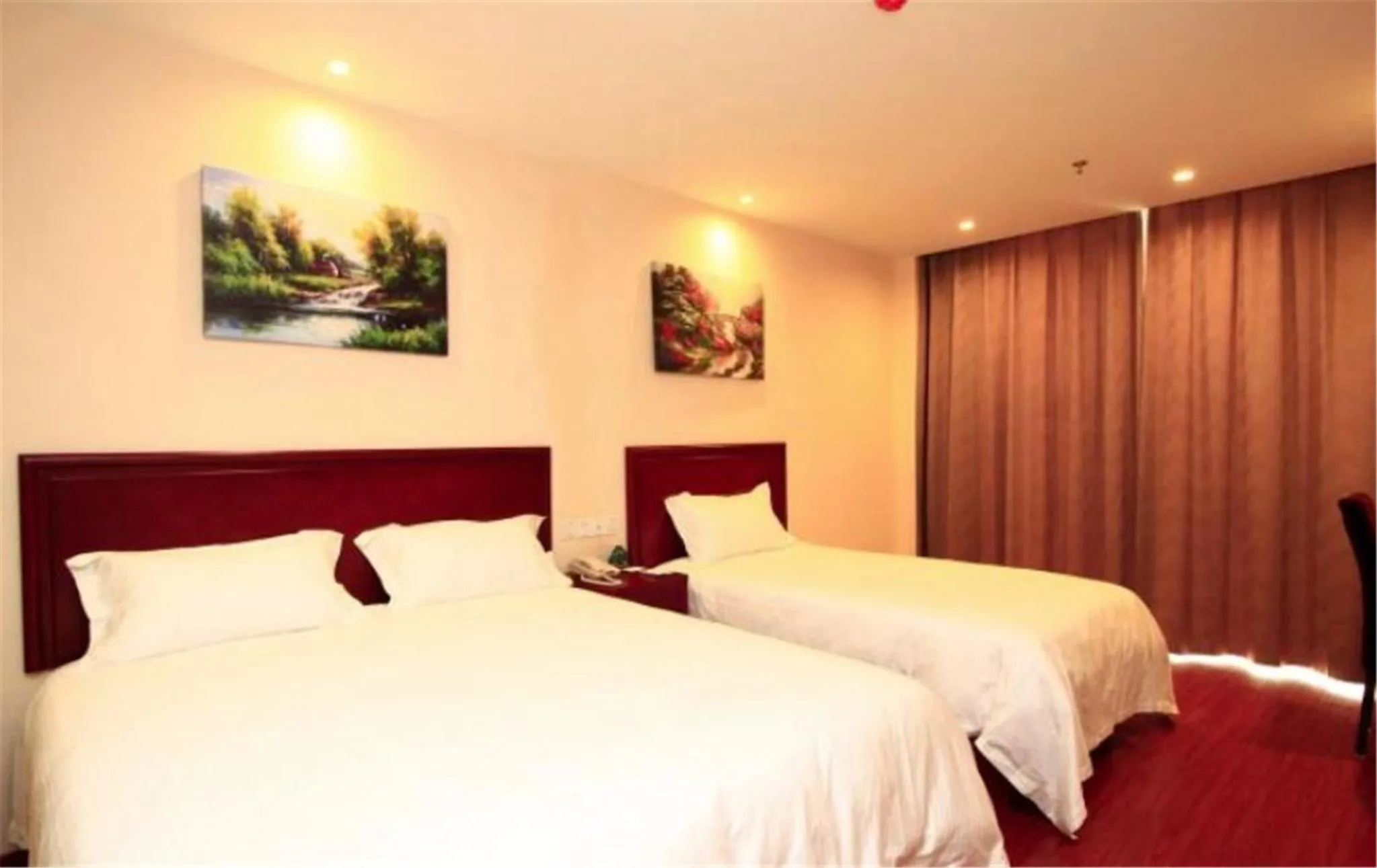 Bed in GreenTree Inn ShanDong RiZhao JuXian YinXing Avenue Middle ShanDong Road Business Hotel