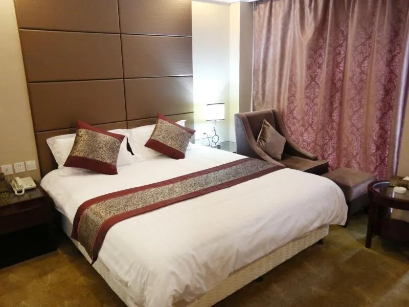 Bed in GreenTree Inn ShanDong RiZhao ShanHaiTian Holiday Resort Business Hotel