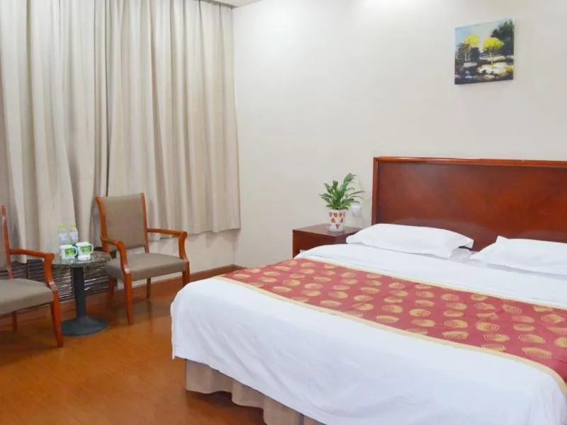 Bed in GreenTree Inn ShanDong LaiWu West LaiWu Road Express Hotel