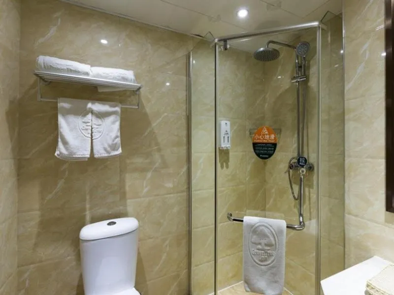GreenTree Inn Jiangxi Yingtan Railway Station Square Business Hotel