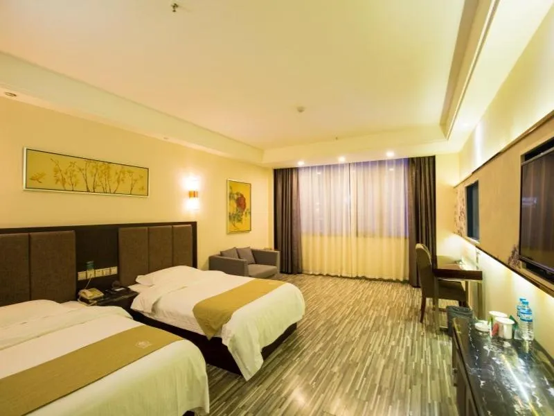 GreenTree Inn Jiangxi Yingtan Jiaotong Road Central Square Business Hotel