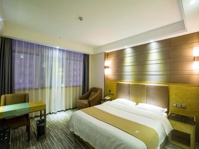 GreenTree Inn Jiangxi Yingtan Jiaotong Road Central Square Business Hotel