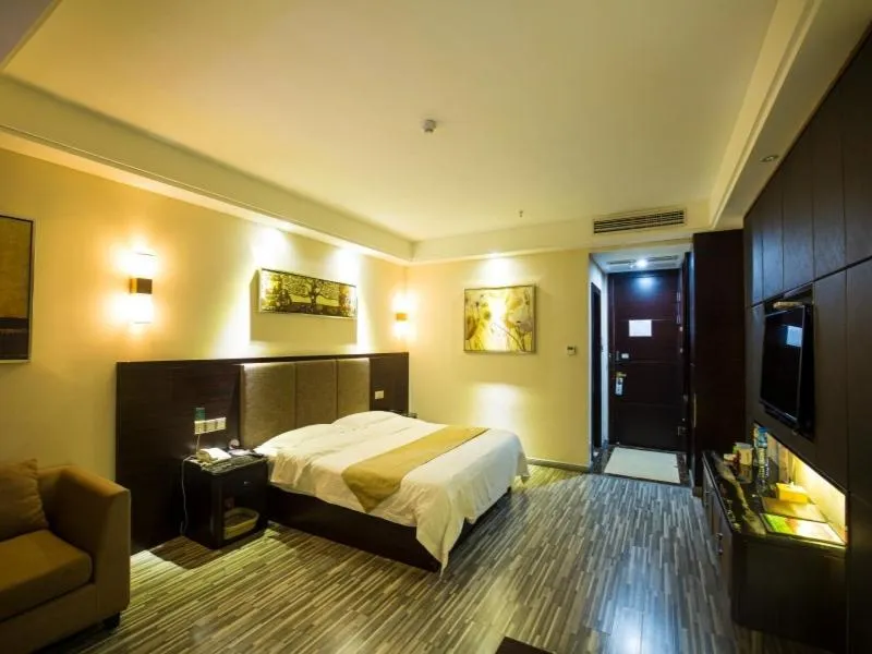 GreenTree Inn Jiangxi Yingtan Jiaotong Road Central Square Business Hotel