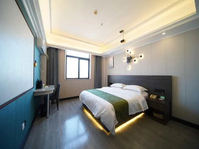 Bed in GreenTree Alliance JiangXi ShangRao YiYang County ZhiMin Aveune YingBin Avenue Hotel