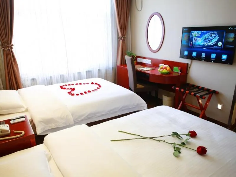 Bed in GreenTree Inn Xinjiang Bole Wanxianghui Express Hotel