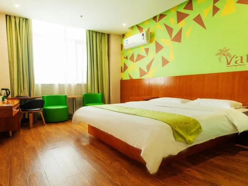 Bed in Vatica JiangSu Wuxi Xibei Canal Metro Station Huilv Road Hotel