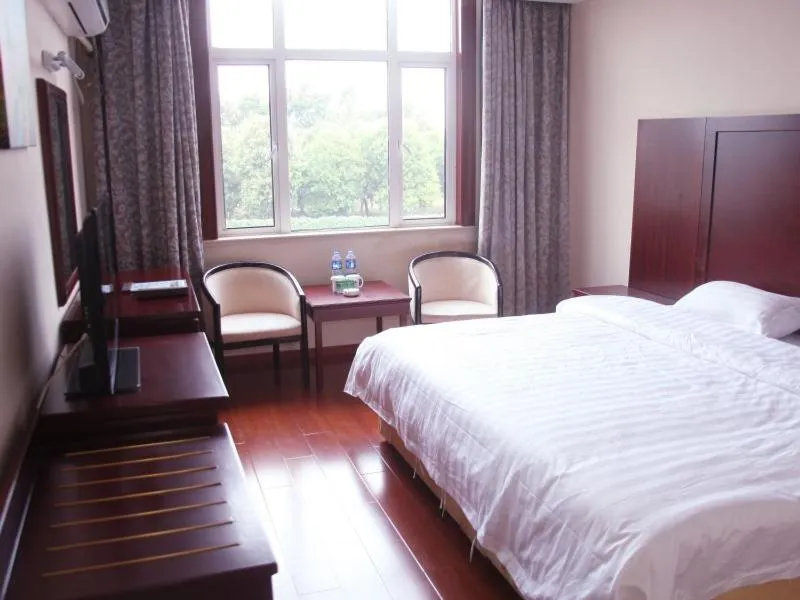 GreenTree Inn JiangSu Suzhou Kunshan Bacheng Town Hubin North Road Business Hotel