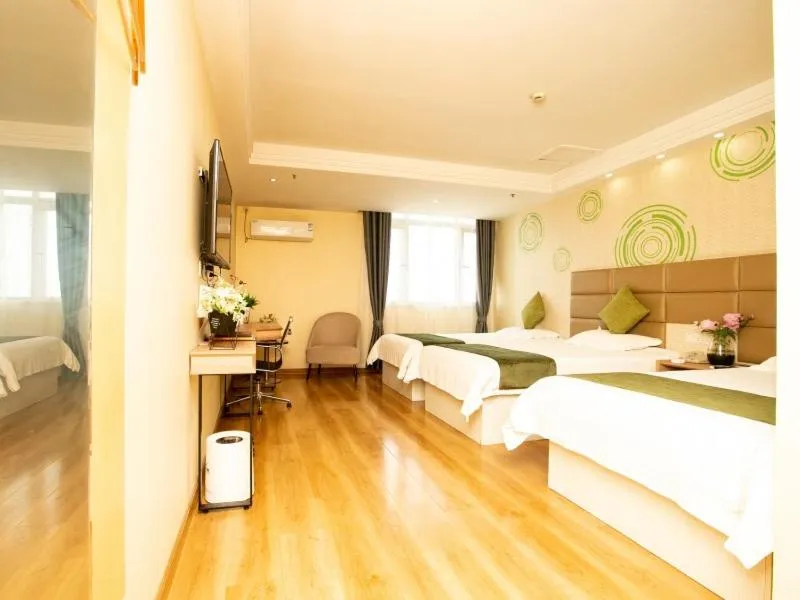 Bed in GreenTree Inn JiangSu XuZhou Feng County LiuBang Plaza Express Hotel