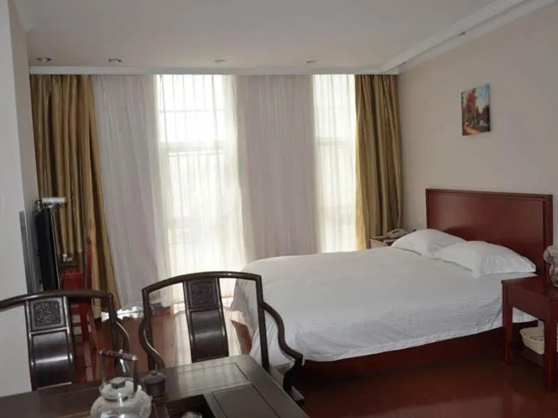 Bed in GreenTree Inn JiangSu XuZhou PiZhou Xinsu Center Fuzhou Road Express Hotel