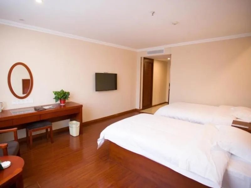 Bed in GreenTree Inn JIangSu XuZhou PeiXian Bus Station TangMu Road Business Hotel