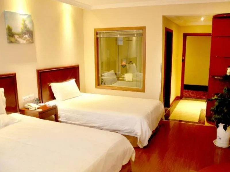 Bed in GreenTree Inn Jiangsu Huaian Economic Development Zone Hechang Road Business Hotel