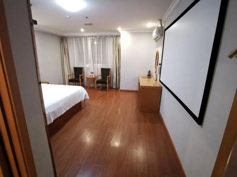 GreenTree Inn JiangSu HuaiAn KangJian W) Road XiAn Road Business Hotel