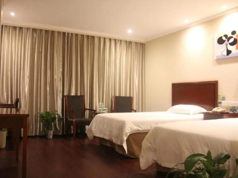 GreenTree Inn Shandong Qingdao Jiaozhou Datong Mansion Express Hotel